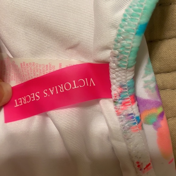 Swim suit - Picture 6 of 6